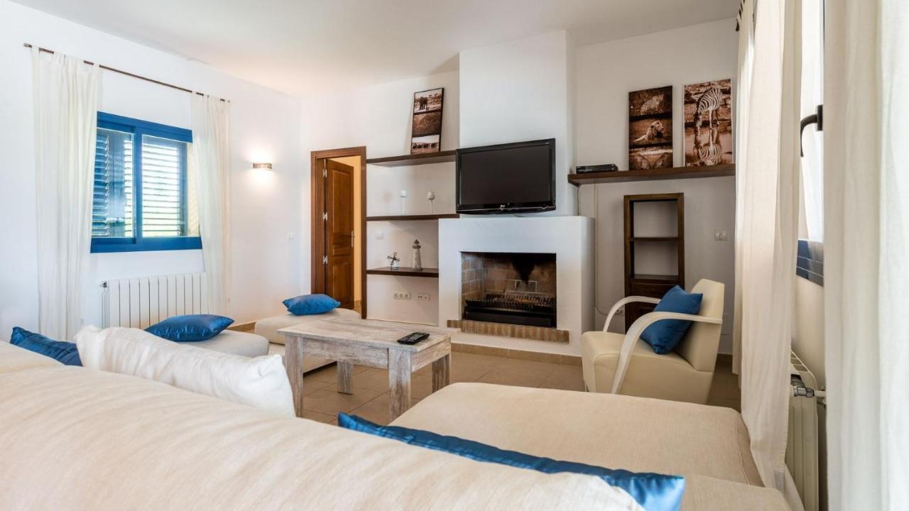 Villa Etruria Close To Playa D'En Bossa ซานโฮเซ เด ซา ตาลายา ภายนอก รูปภาพ
